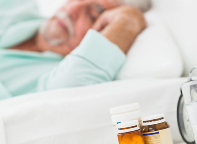 Quali medicinali possono causare la depressione negli anziani?